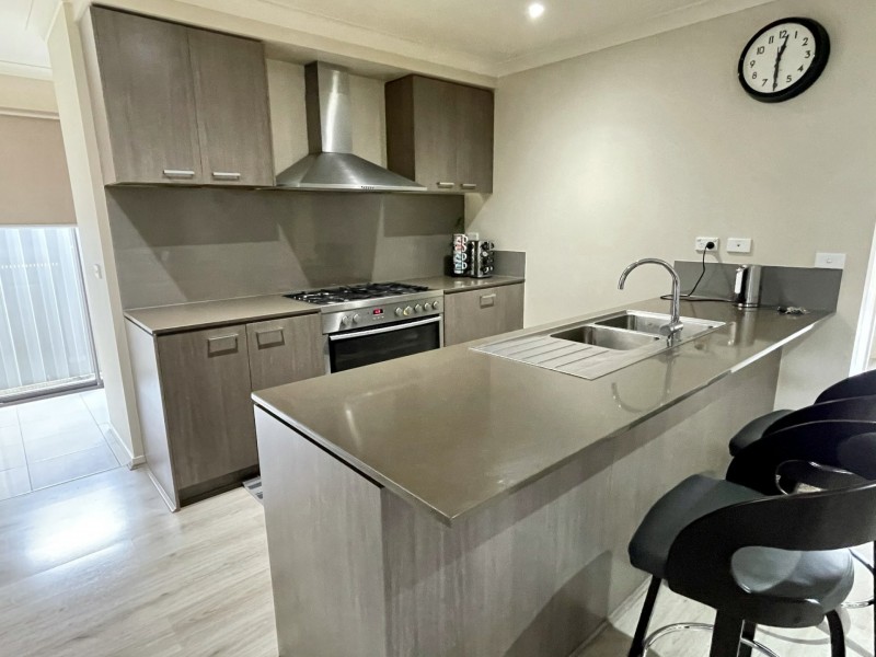 35 Cortula Road, Cranbourne East VIC 3977