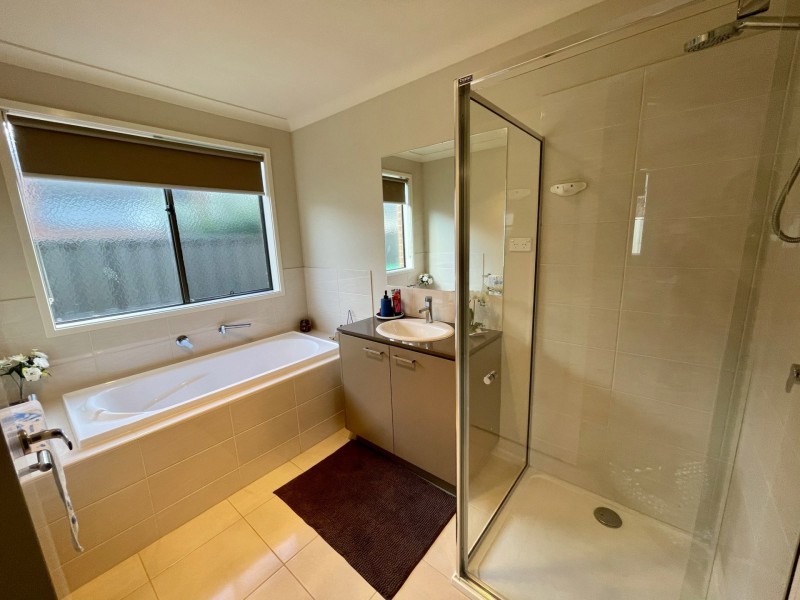 35 Cortula Road, Cranbourne East VIC 3977