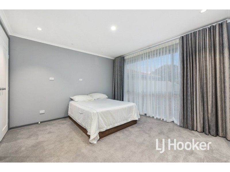 13 South Anderson Court, Cranbourne VIC 3977