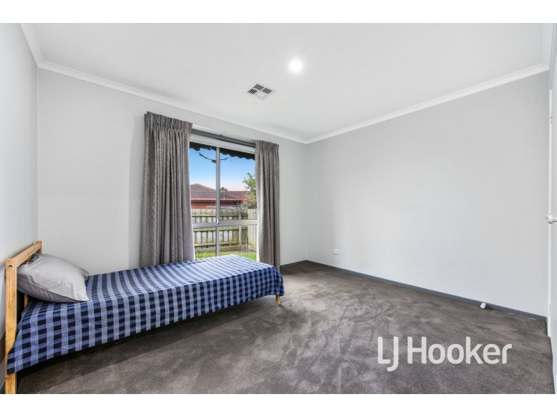 13 South Anderson Court, Cranbourne VIC 3977