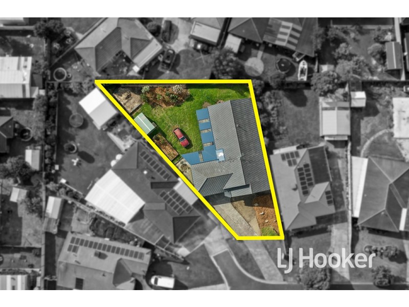 13 South Anderson Court, Cranbourne VIC 3977