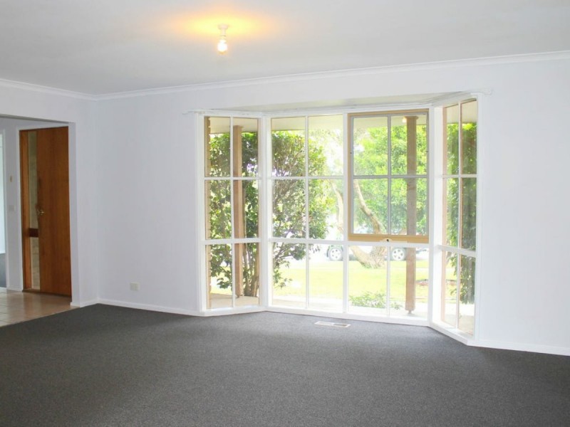 18 ROSEMONT DRIVE, Narre Warren VIC 3805