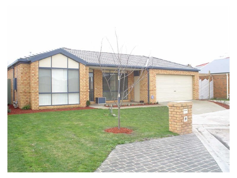 45 Masterton Place, Cranbourne East VIC 3977