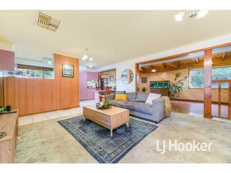 14 Kalyptos Walk, Cranbourne VIC 3977