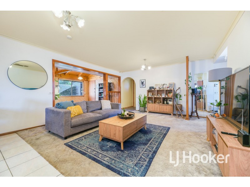 14 Kalyptos Walk, Cranbourne VIC 3977