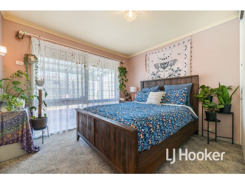 14 Kalyptos Walk, Cranbourne VIC 3977