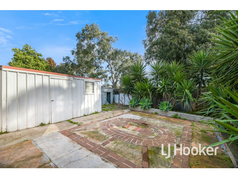 14 Kalyptos Walk, Cranbourne VIC 3977