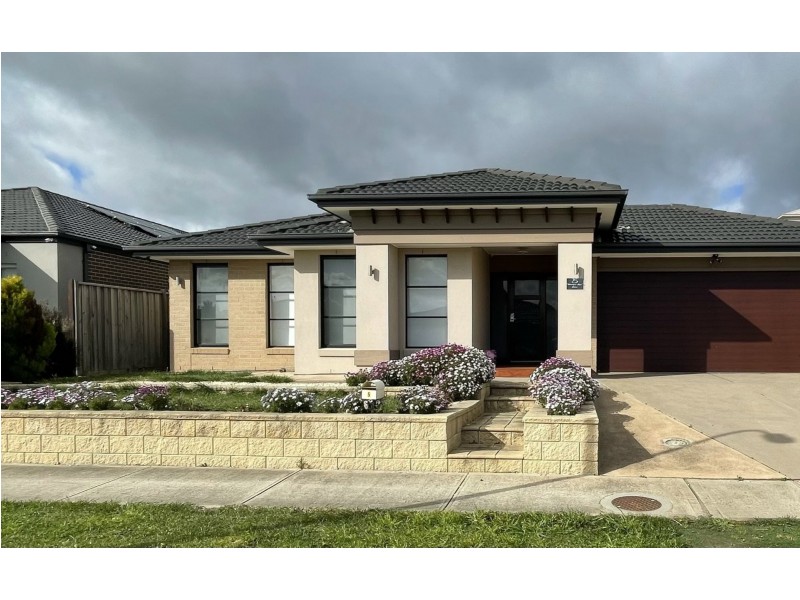5 Monique Rose Drive, Cranbourne West VIC 3977