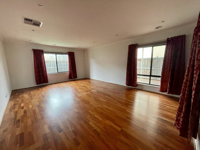 5 Monique Rose Drive, Cranbourne West VIC 3977