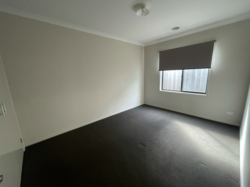 5 Monique Rose Drive, Cranbourne West VIC 3977