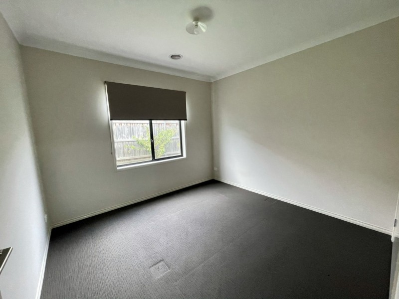 5 Monique Rose Drive, Cranbourne West VIC 3977