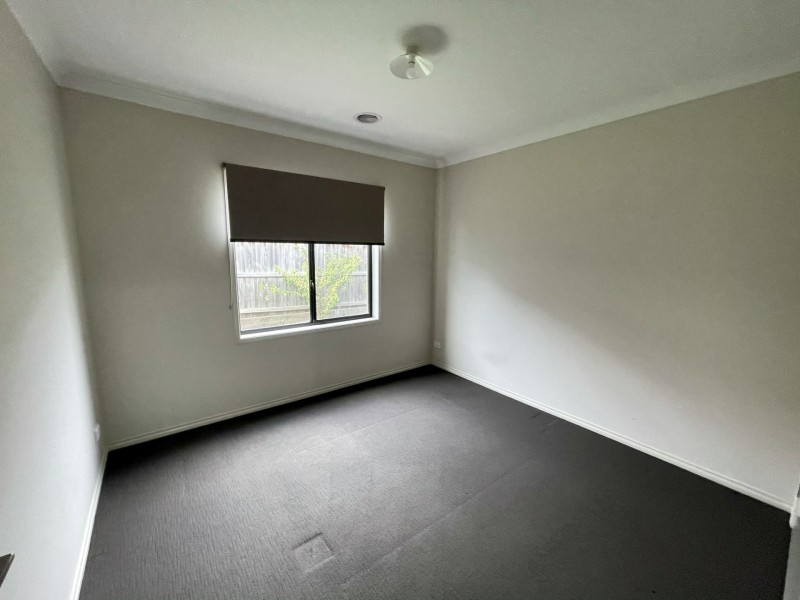 5 Monique Rose Drive, Cranbourne West VIC 3977