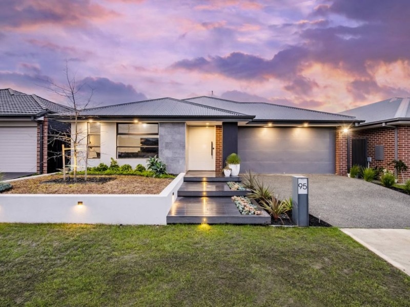 95 Hummingbird Drive, Botanic Ridge VIC 3977