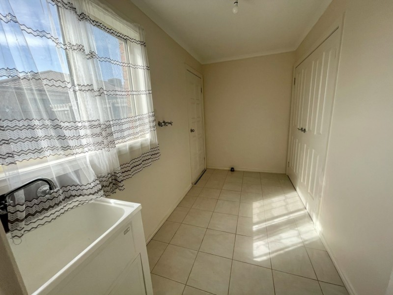 10 Venus Place, Cranbourne VIC 3977