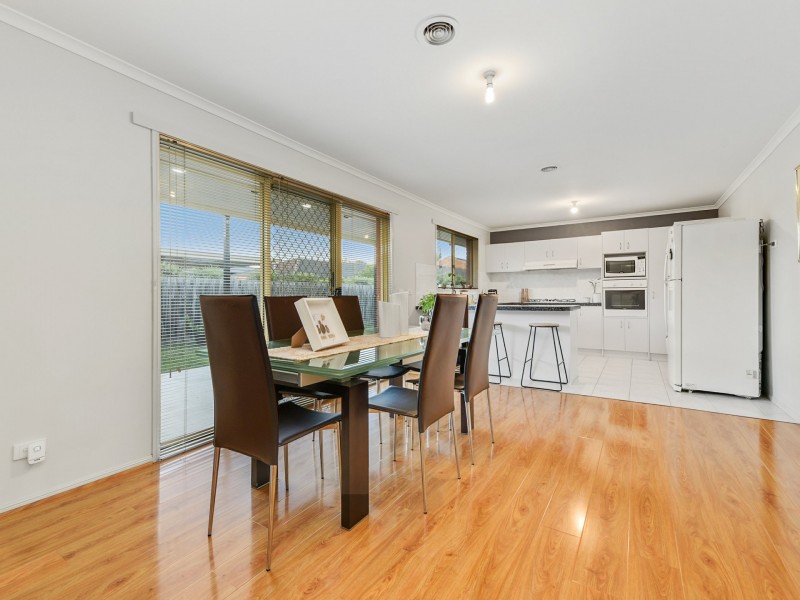 7 Connor Mews, Cranbourne East VIC 3977