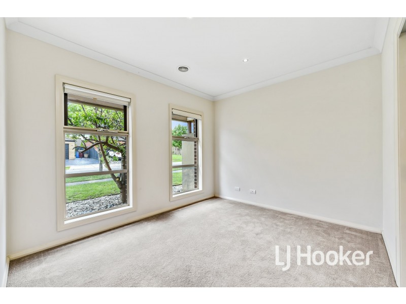 6 Cherrywood Way, Narre Warren South VIC 3805