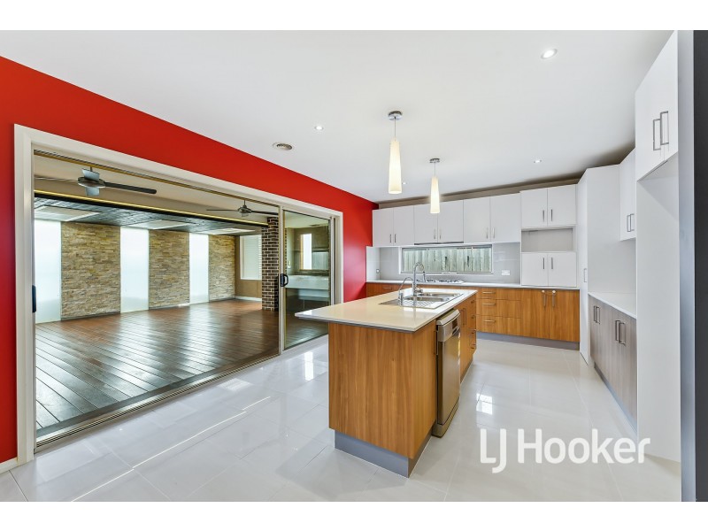 6 Cherrywood Way, Narre Warren South VIC 3805