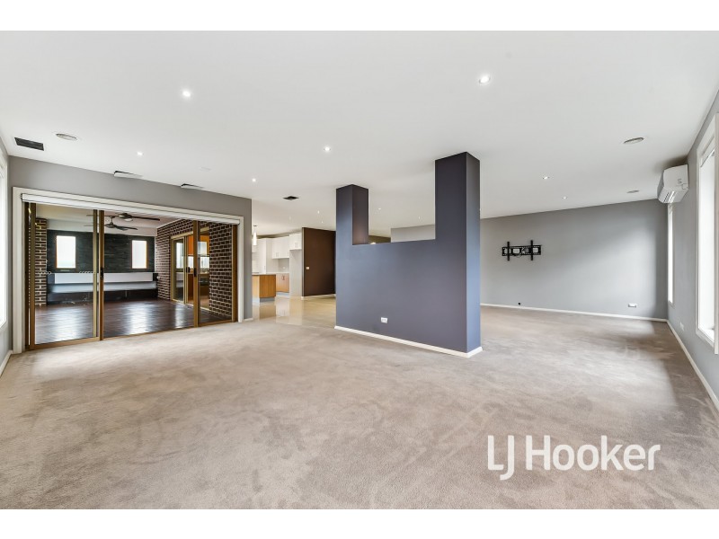 6 Cherrywood Way, Narre Warren South VIC 3805
