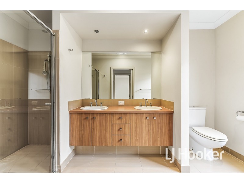 6 Cherrywood Way, Narre Warren South VIC 3805