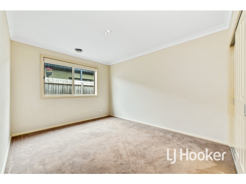 6 Cherrywood Way, Narre Warren South VIC 3805