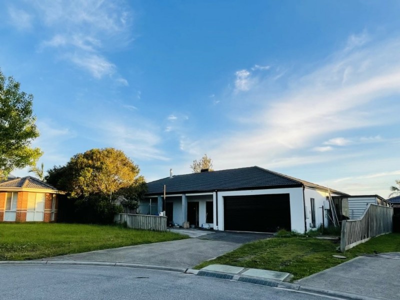 12 Glade Court, Cranbourne VIC 3977