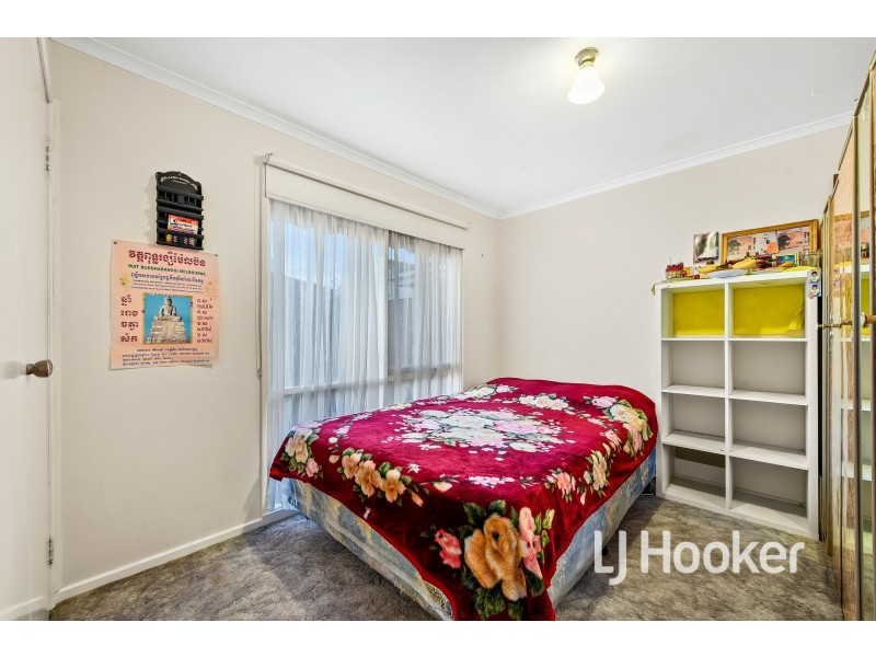 19 Elandra Way, Cranbourne West VIC 3977