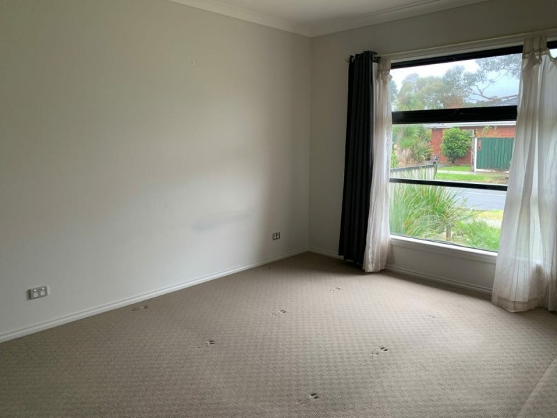 2a McLaren Street, Cranbourne VIC 3977