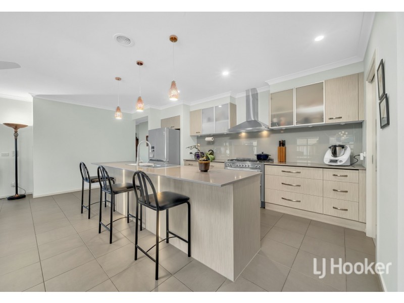 3 Freshfields Drive, Cranbourne North VIC 3977