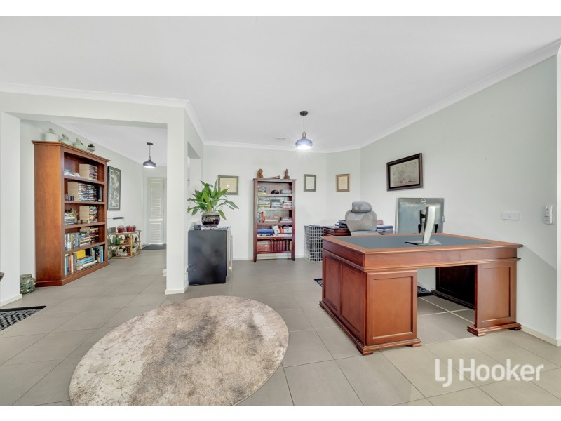 3 Freshfields Drive, Cranbourne North VIC 3977