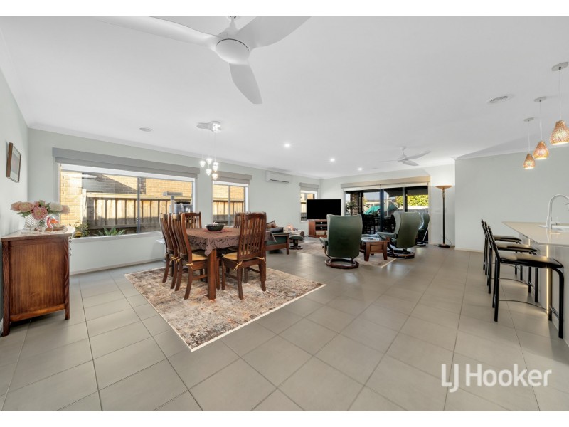 3 Freshfields Drive, Cranbourne North VIC 3977