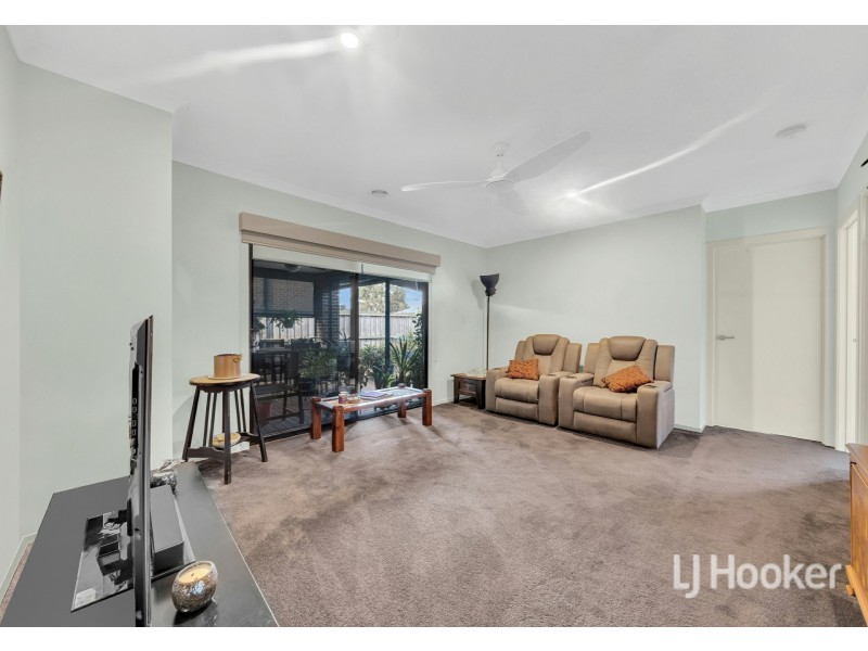 3 Freshfields Drive, Cranbourne North VIC 3977