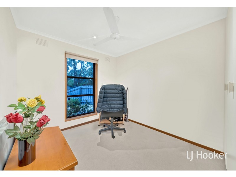 5 Steele Court, Cranbourne North VIC 3977