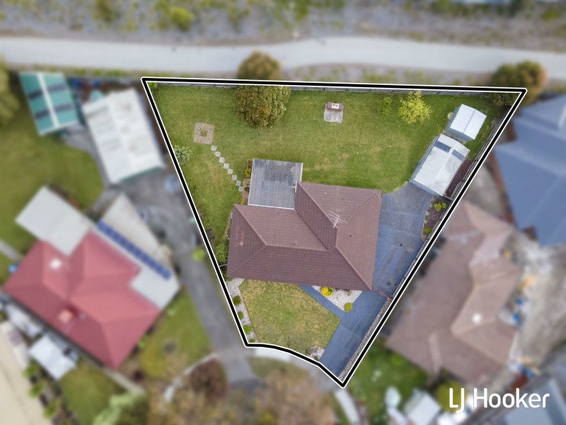 5 Steele Court, Cranbourne North VIC 3977