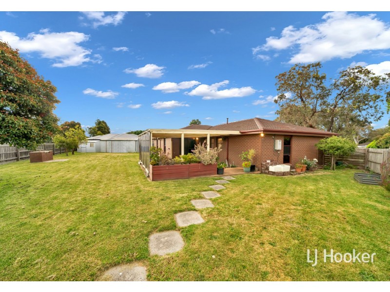 5 Steele Court, Cranbourne North VIC 3977