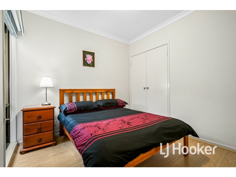 20 Canmore Street, Cranbourne East VIC 3977