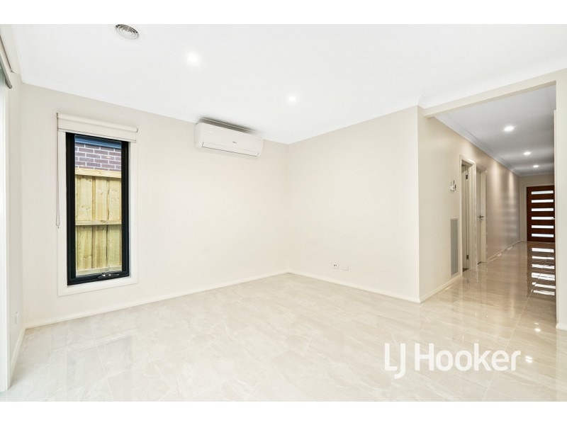 4 Yolen Street, Officer VIC 3809