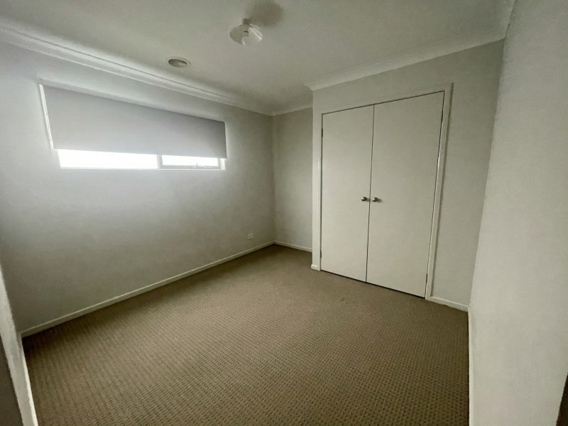 7 Heathland Circuit, Cranbourne East VIC 3977