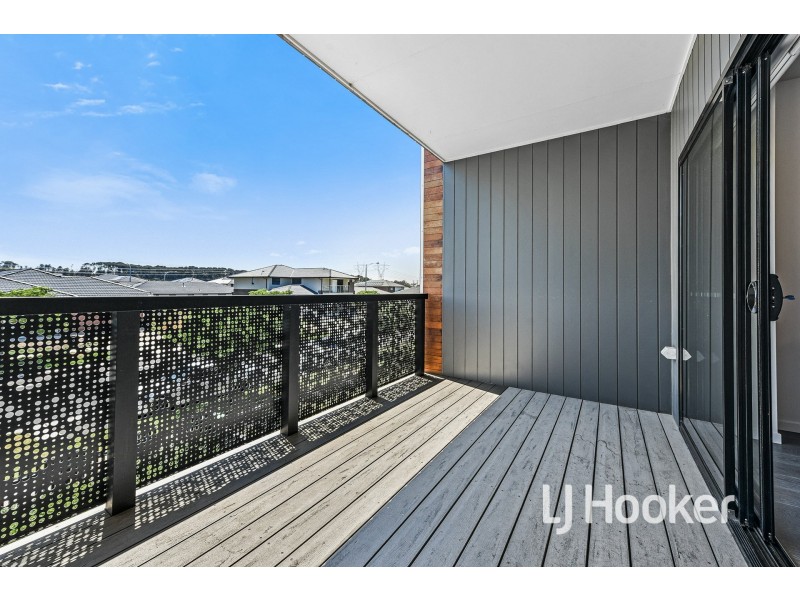 40 Spirit Boulevard, Cranbourne East VIC 3977