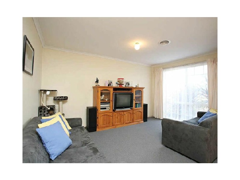65 Willora Crescent, Cranbourne VIC 3977