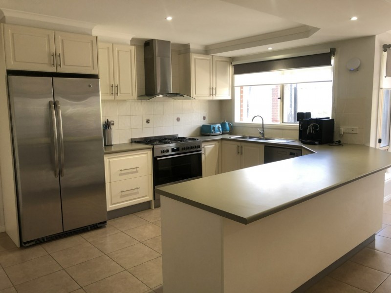 13 Carnavon Street, Cranbourne East VIC 3977