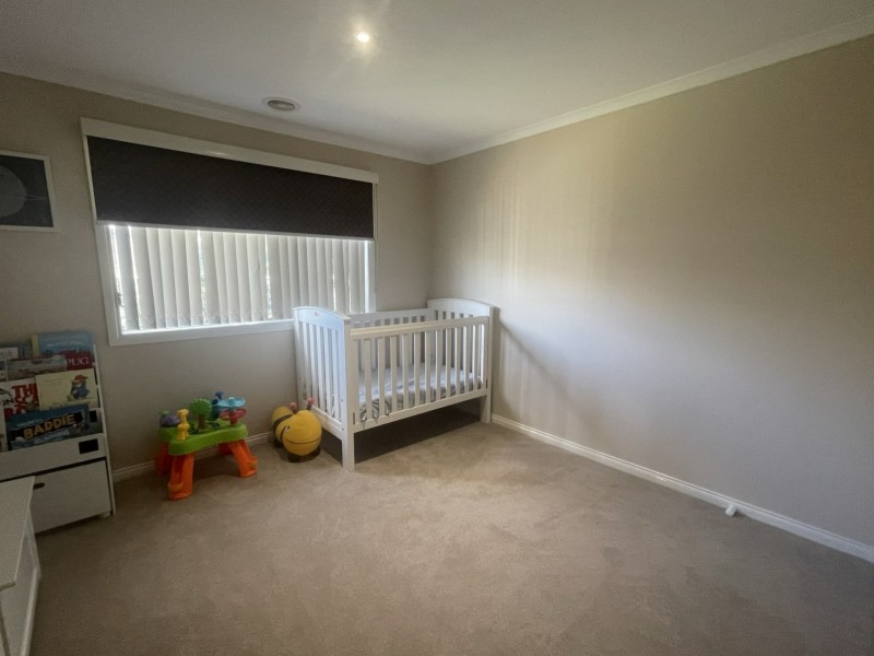 13 Carnavon Street, Cranbourne East VIC 3977