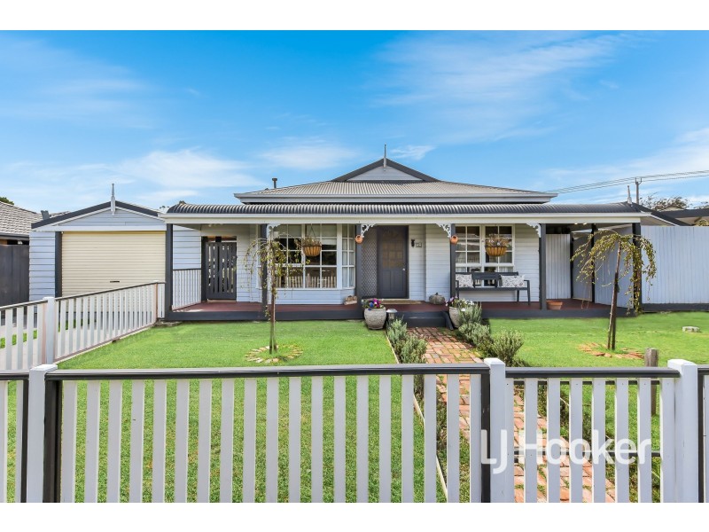 41 Wentworth Street, Cranbourne North VIC 3977