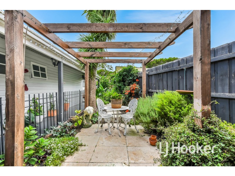 41 Wentworth Street, Cranbourne North VIC 3977