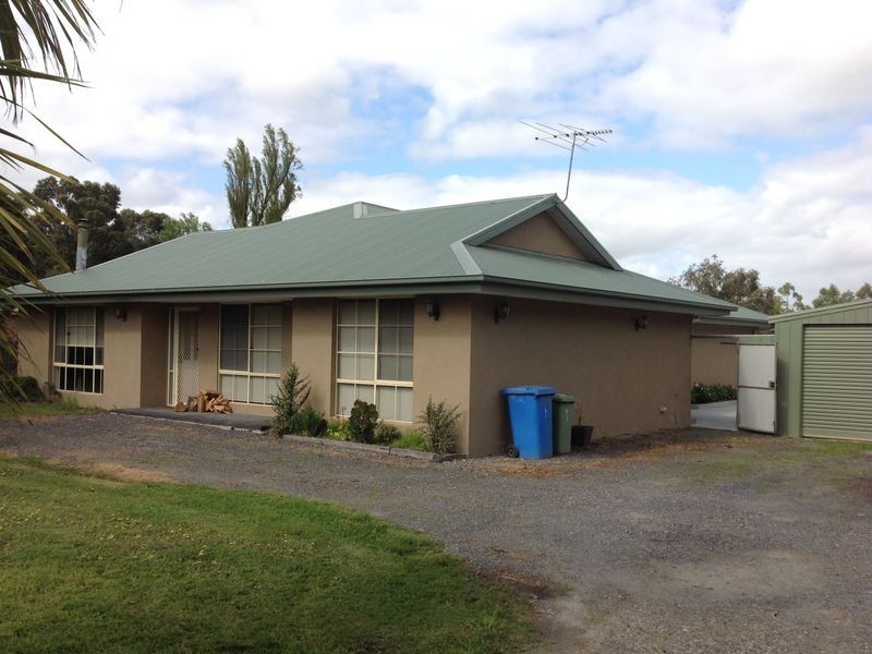 8 Collison Road, Cranbourne VIC 3977