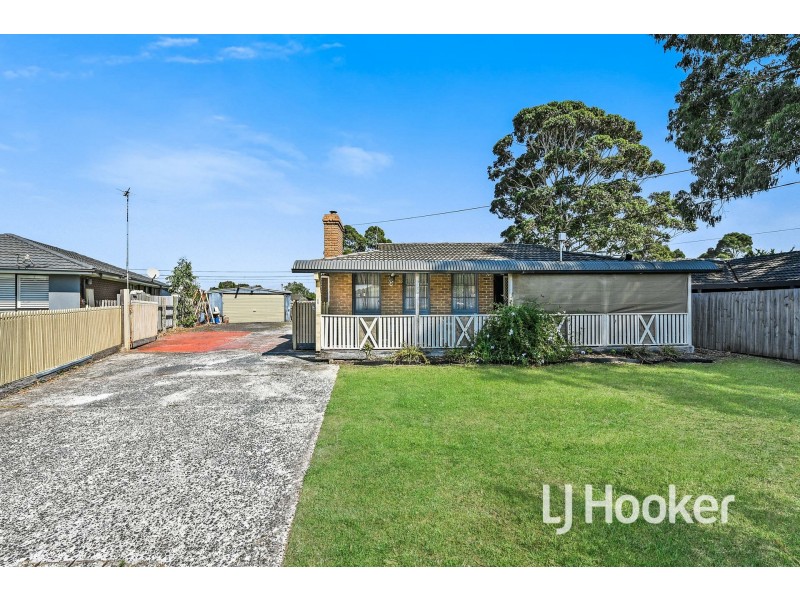58 Clairmont Avenue, Cranbourne VIC 3977