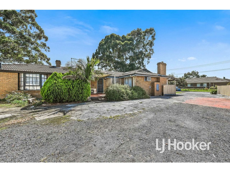 58 Clairmont Avenue, Cranbourne VIC 3977