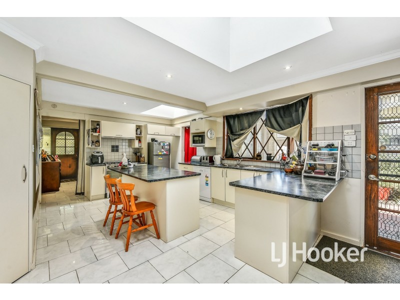 58 Clairmont Avenue, Cranbourne VIC 3977