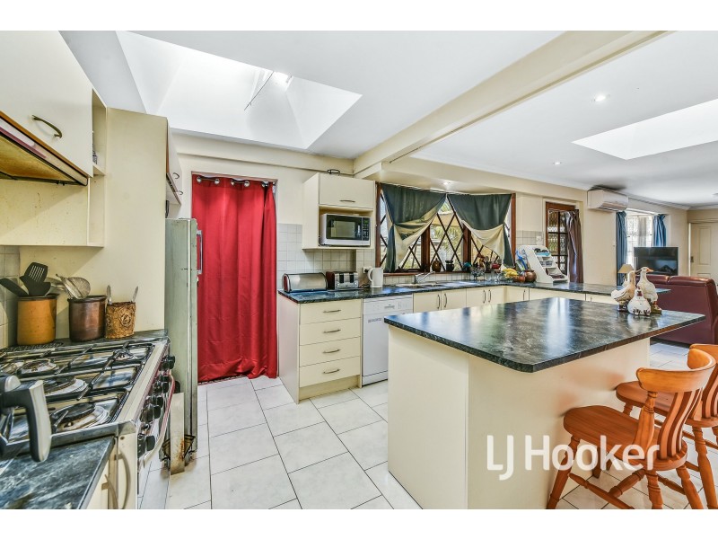 58 Clairmont Avenue, Cranbourne VIC 3977