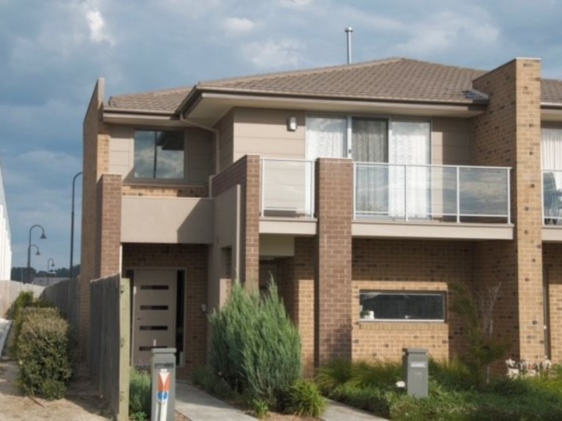 12 Karri Drive, Cranbourne VIC 3977