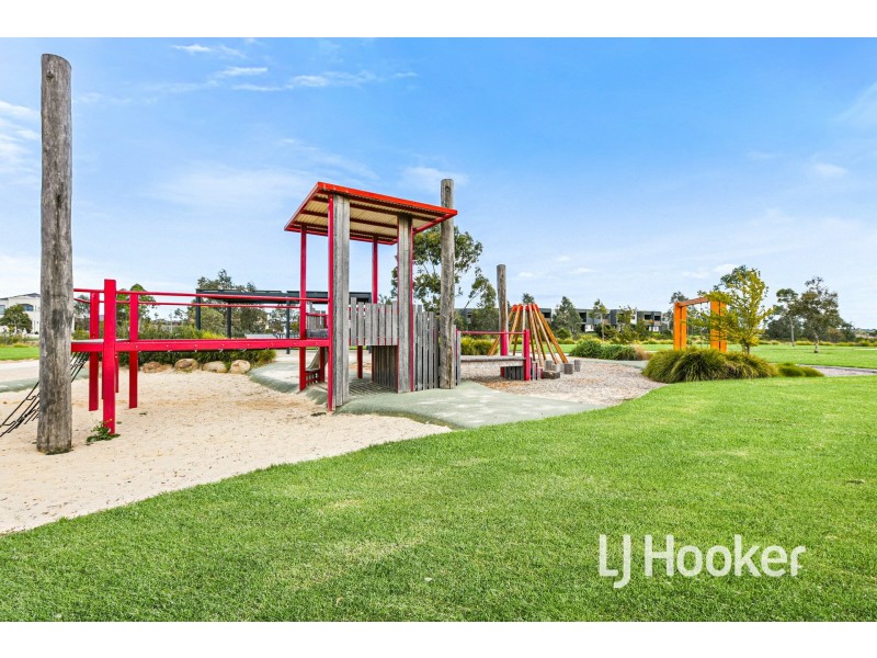 26 Tanino Road, Cranbourne West VIC 3977